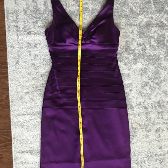 Xscape Satin Deep V cocktail purple Dress Size 4 - Picture 3 of 7
